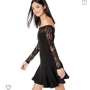 BB Dakota Lace Off The Shoulder Dress size 8 NWT